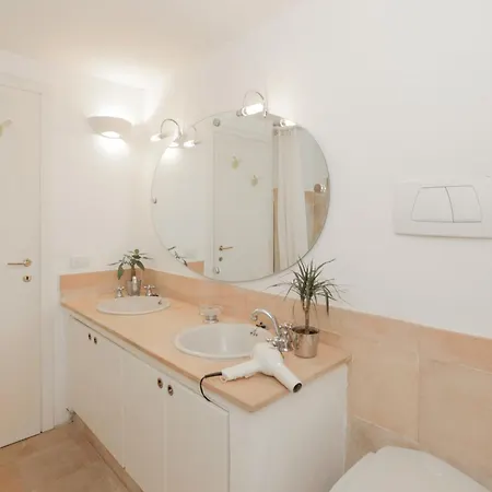 Ac - Free Parking - Tennis - 4 Bedrooms - 4 Bathrooms *