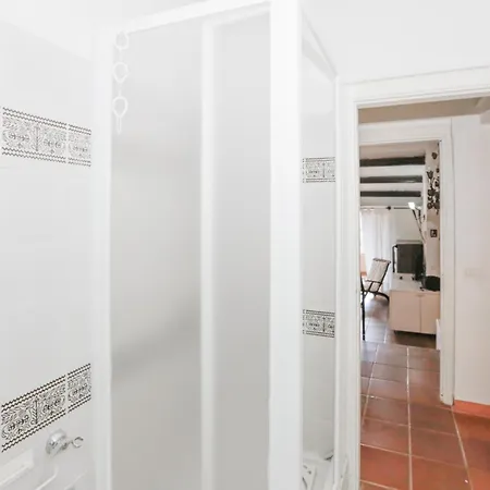 Apartment Ac - Free Parking - Tennis - 4 Bedrooms - 4 Bathrooms *